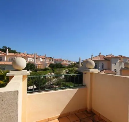 Vale Do Garrao Sleeps 4 Air Con Wifi