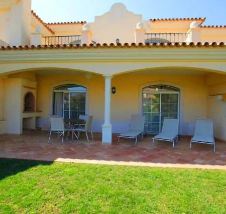 Vale Do Garrao Sleeps 4 Air Con Wifi